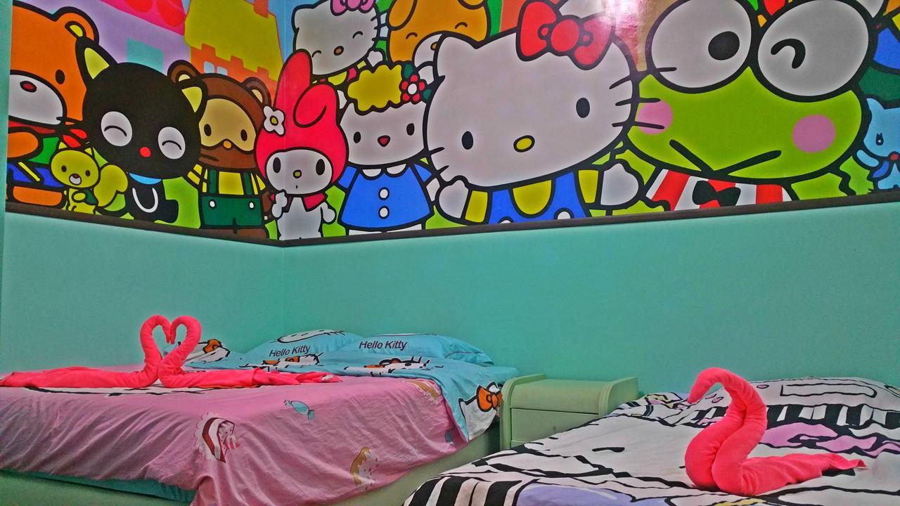 Hello Kitty Signature Suite Сандакан Екстериор снимка