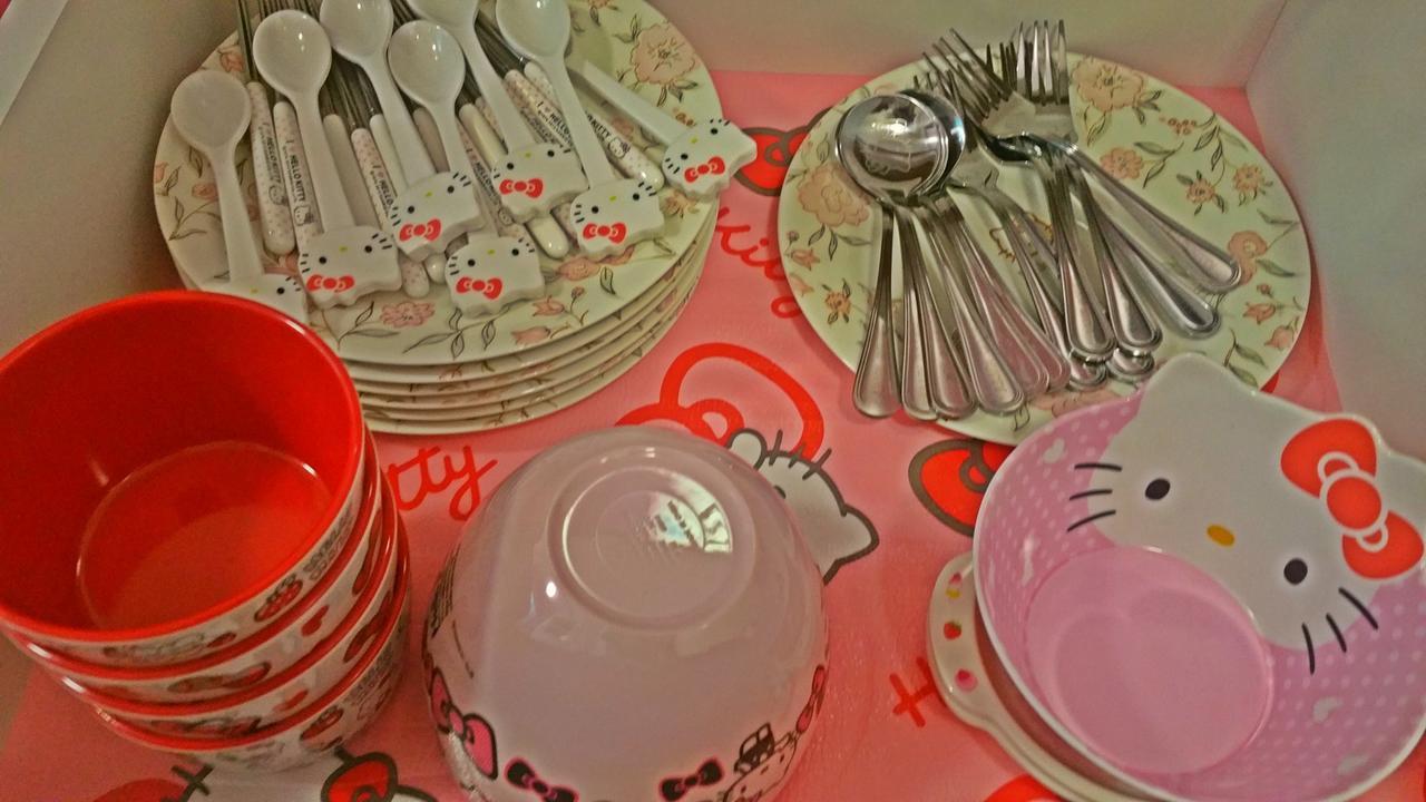 Hello Kitty Signature Suite Сандакан Екстериор снимка
