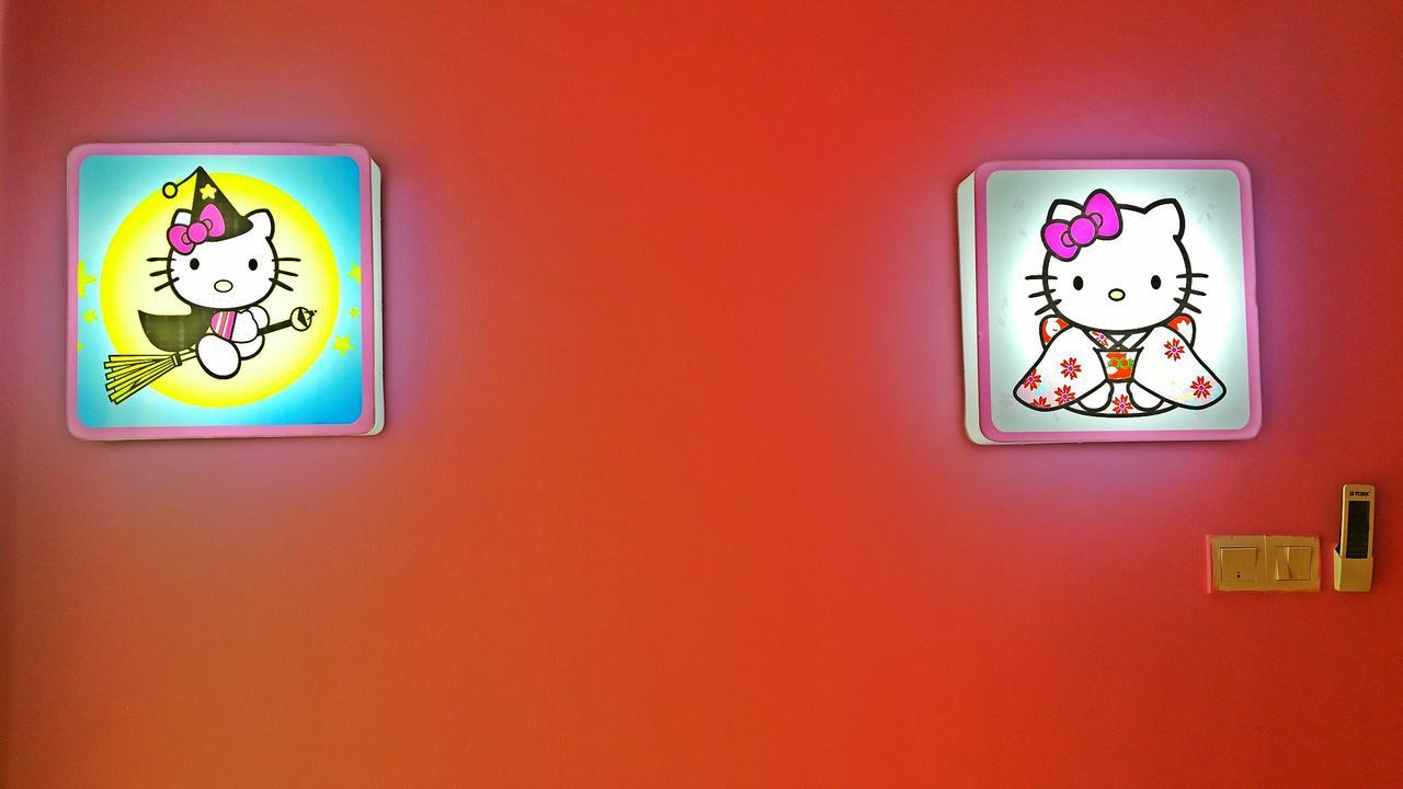 Hello Kitty Signature Suite Сандакан Екстериор снимка